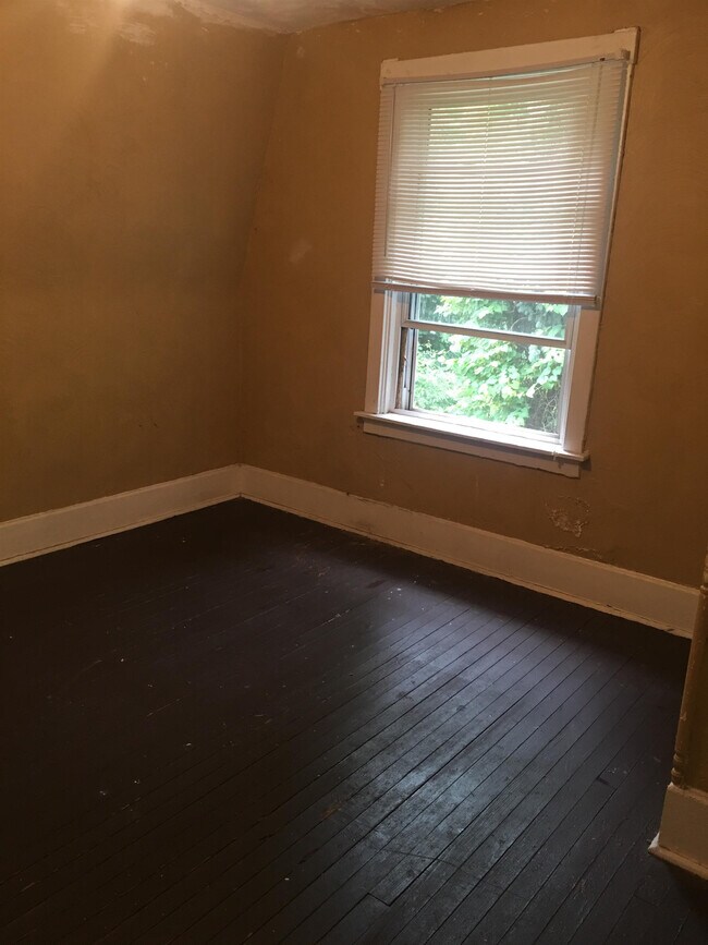 Foto del edificio - 810 Gearing Ave