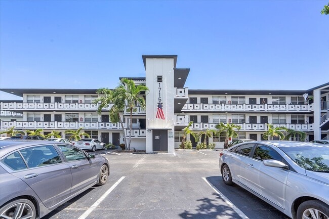 Building Photo - Colonial Sunset Apartment Homes