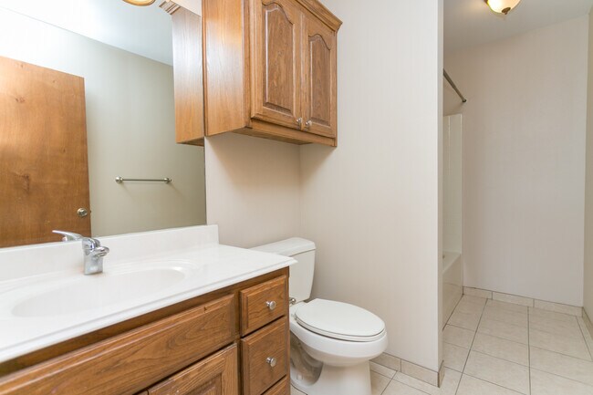 Building Photo - 16111/16113 Rolling Meadows Dr.