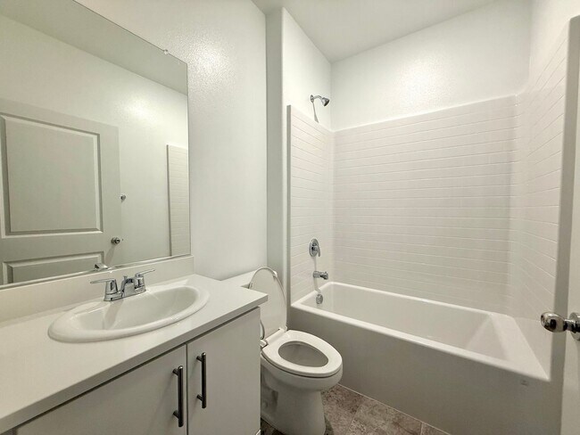 Foto del edificio - 26865 Millerton St