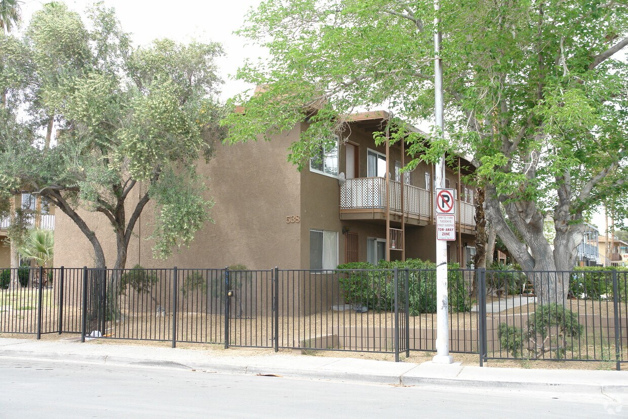 Primary Photo - 538 McKellar Cir