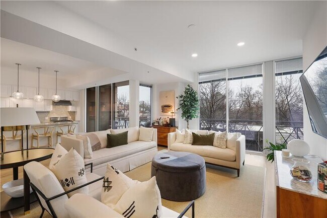 Foto del edificio - 1820 Peachtree St NW