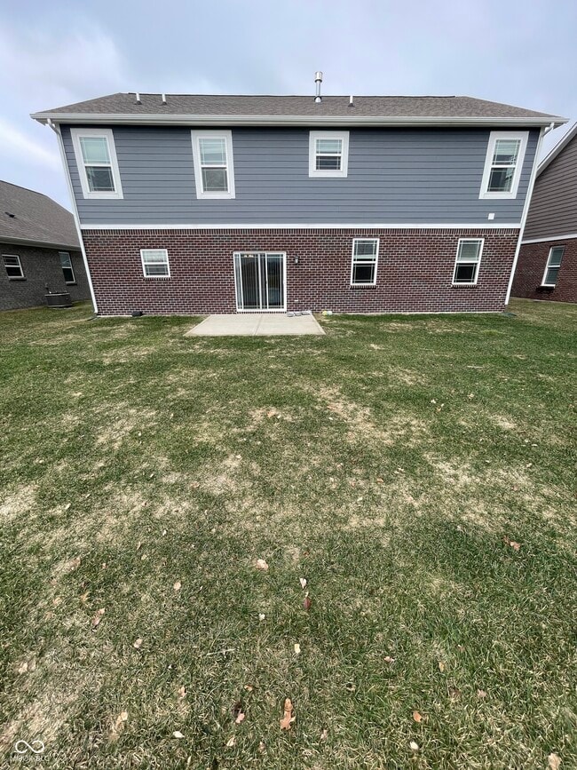 Foto del edificio - 7352 Doyal Dr