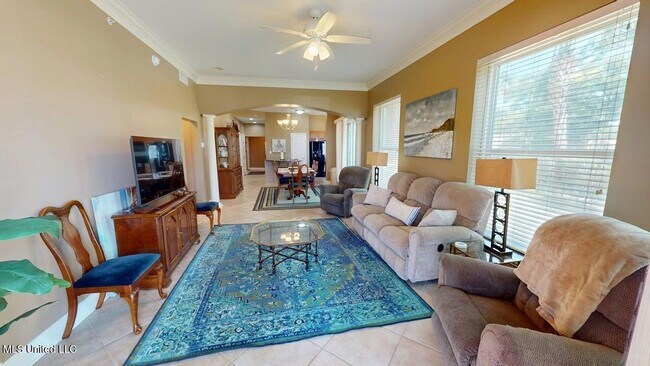 Foto del edificio - 2230 Beach Dr