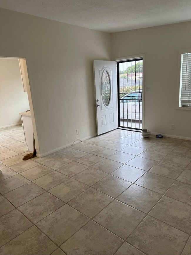 Building Photo - 2602 Aviation Blvd