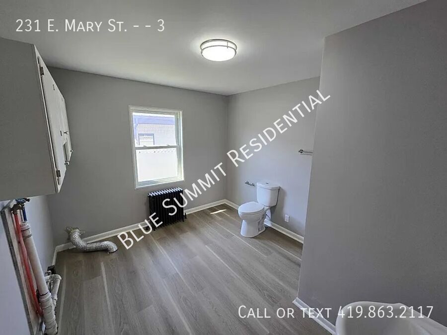 Foto principal - 231 E Mary St