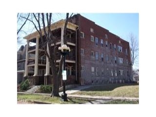 Foto del edificio - 107 NE Roanoke Ave