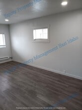 Building Photo - 1335 S 5th Ave