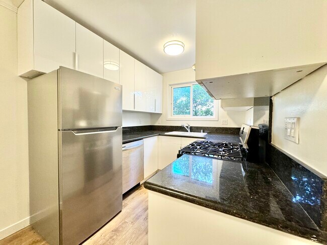 Foto del edificio - 14041 Moorpark St