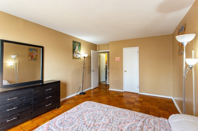 Bedroom - 201 St Pauls Ave