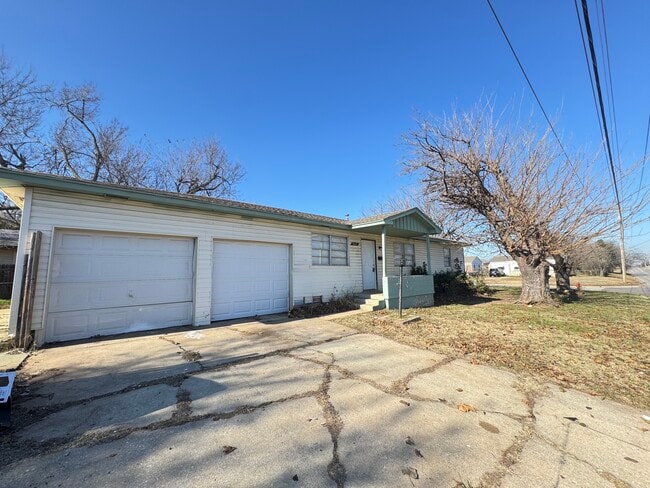 Foto del edificio - 9111 N Walker Ave