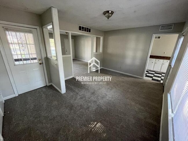 Building Photo - 1257 Winfield Rd