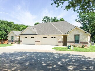Building Photo - 2907 Savannah Ct