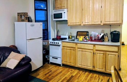 Foto del edificio - 307 E 3rd St