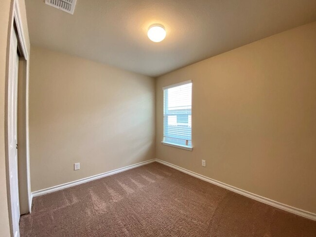 Photo - 7402 Equinox Corner House