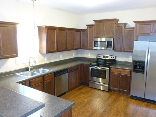 Foto del edificio - 205 Ashton Ct