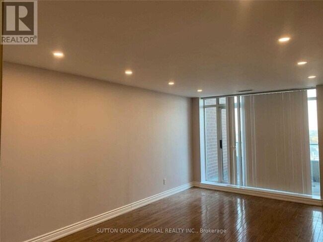 Building Photo - 233 Beecroft Rd