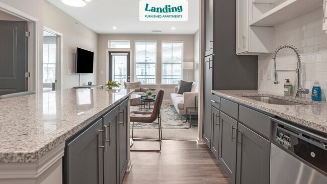 Foto del edificio - 15902 White St