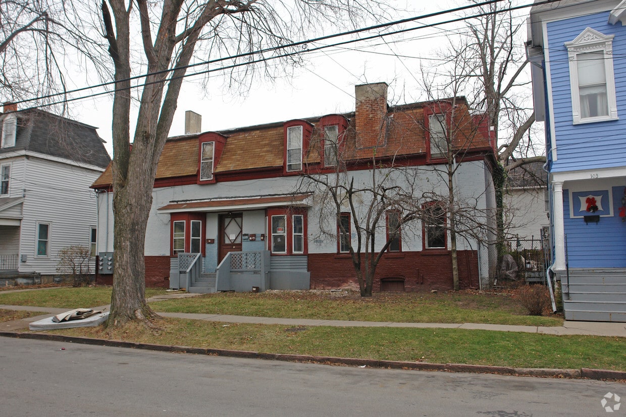 Building Photo - 107-109 Congress St