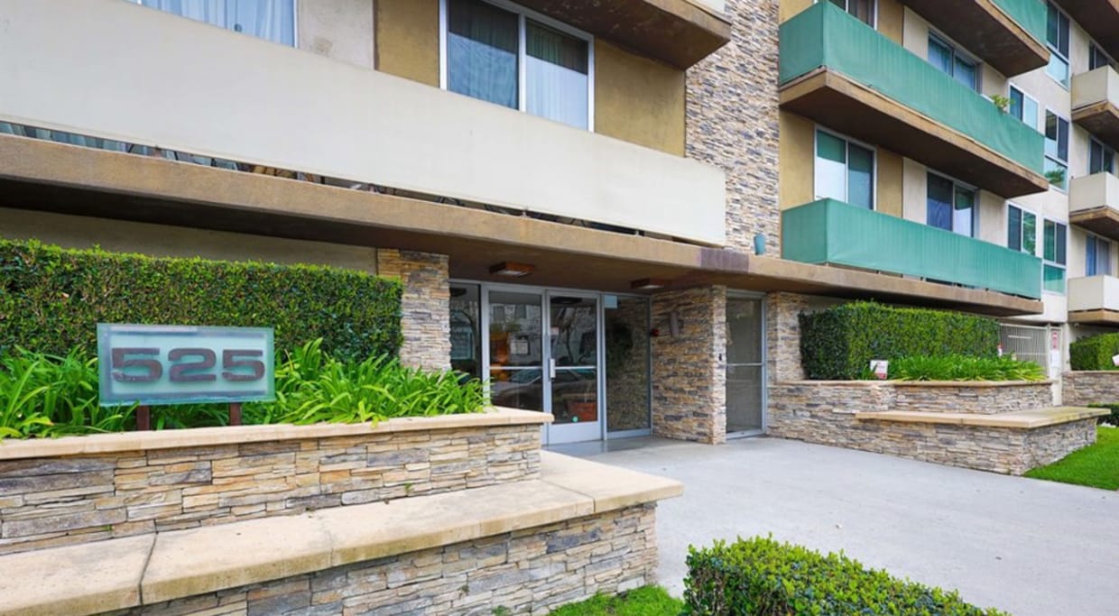 Primary Photo - Hancock Park Condo