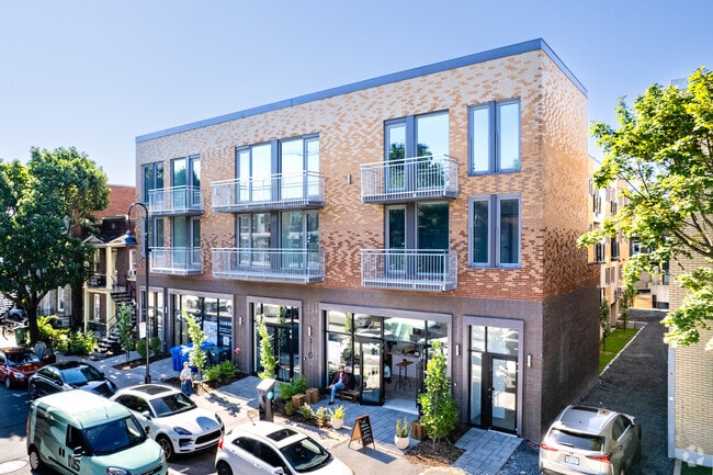 Building Photo - Le Cent Dix