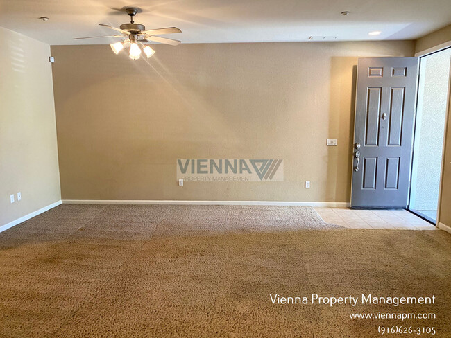 Building Photo - Beautiful 3 Bedroom Condo in Foskett Ranch