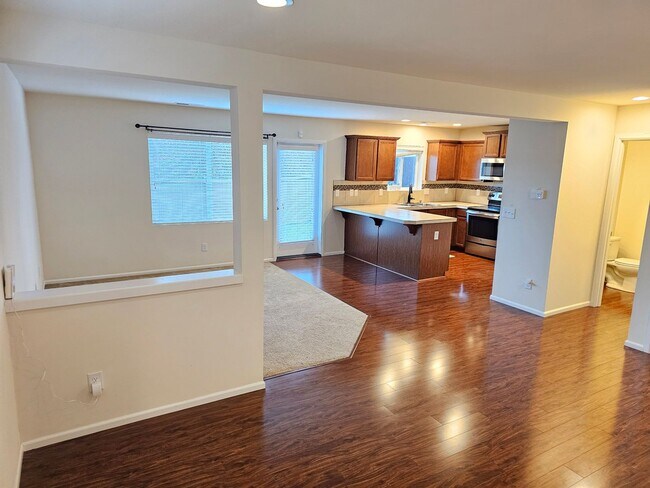 Building Photo - Tacoma Home Loaded with Features: For Rent!