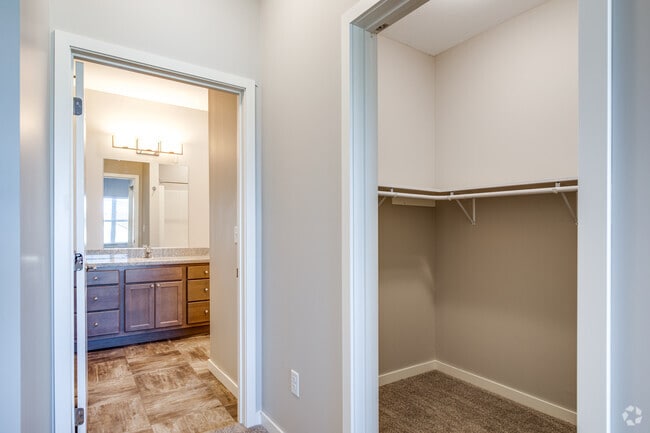 2HAB, 2BA - 998 ft² - Mayer Road Ventures - The Massey Luxury Apartments