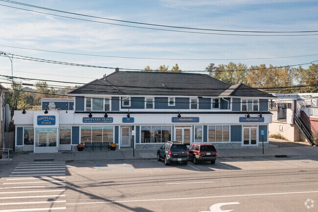 Foto del edificio - 14 Bayville Ave