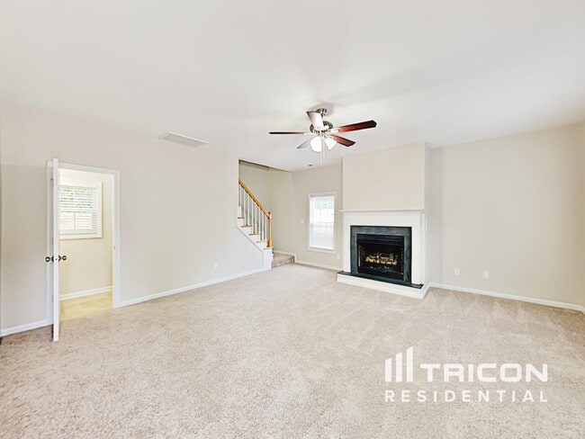 Foto del edificio - 5513 Landreaux Dr