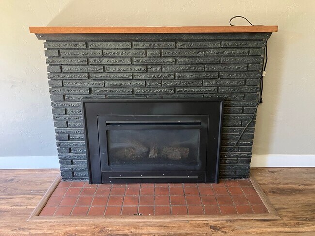 Foto del edificio - Cozy Three Bedroom Home in South Salem