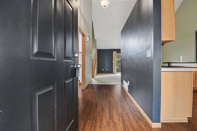 Building Photo - 486 Ruffin Dr