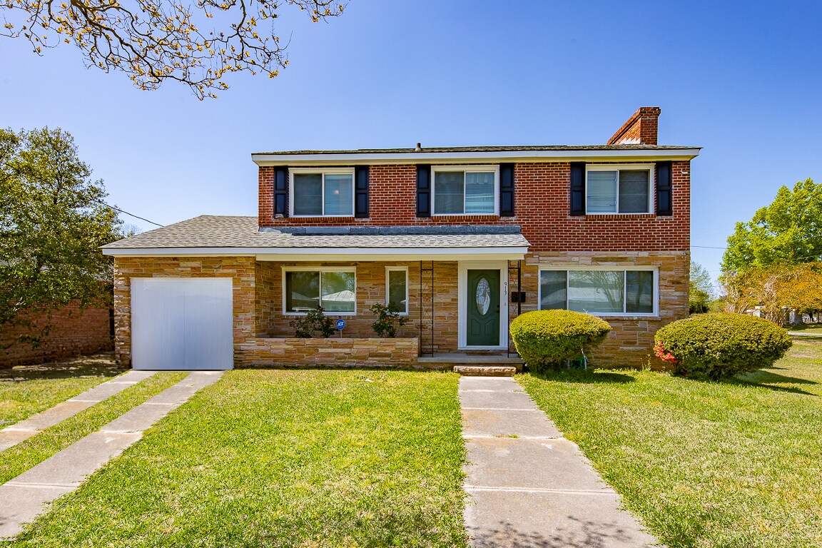 Foto principal - 913 Bern St