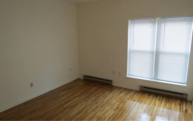 Foto del edificio - 533 Monroe St