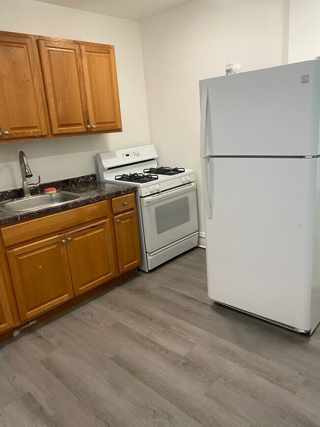 730 E Tioga St Unit 2nd Floor, Philadelphia, PA 19134 730 E Tioga St