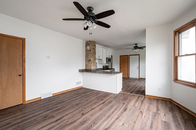 Building Photo - Classic Charm with Modern Updates - Upper ...