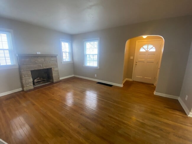 Foto del edificio - 4028 Monroe St