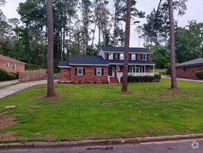 Building Photo - 986 Campbellton Dr