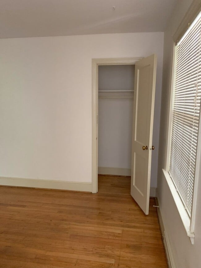Building Photo - Historic Fisher Park Duplex