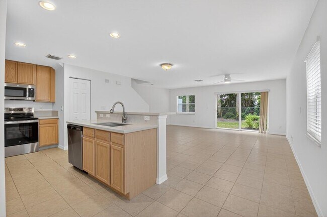 Foto del edificio - 16206 Sierra Palms Dr