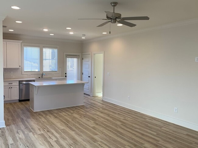 Foto del edificio - Piper Glenn Subdivision