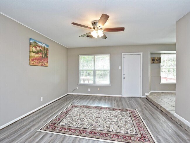 Building Photo - 8711 Bridgeport Dr