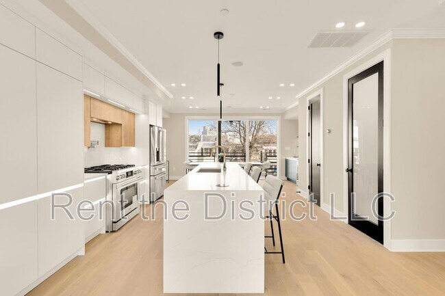 Foto del edificio - 1365 Perry Pl NW