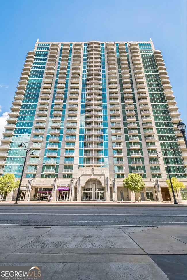 Foto del edificio - 361 17th St NW
