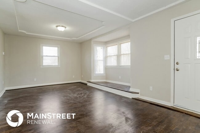 Foto del edificio - 8840 N Main St