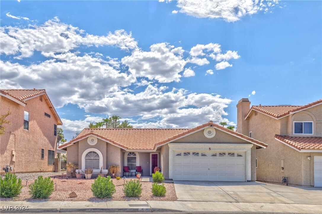 Foto principal - 5 Fantasia Ln