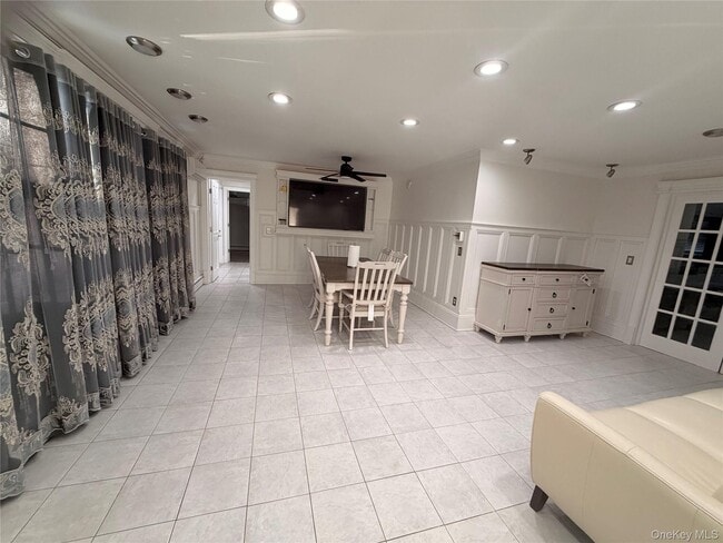 Foto del edificio - 7 Roosevelt Ave