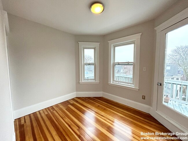Building Photo - 636 Dorchester Ave