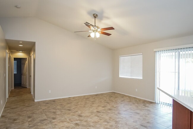 Building Photo - 2602 Tropical Sands Ave