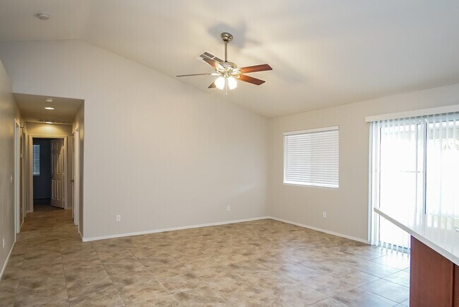 Foto del edificio - 2602 Tropical Sands Ave